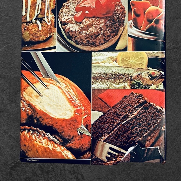 General Electric Microwave Guide and Cookbook - Picture 15 of 15